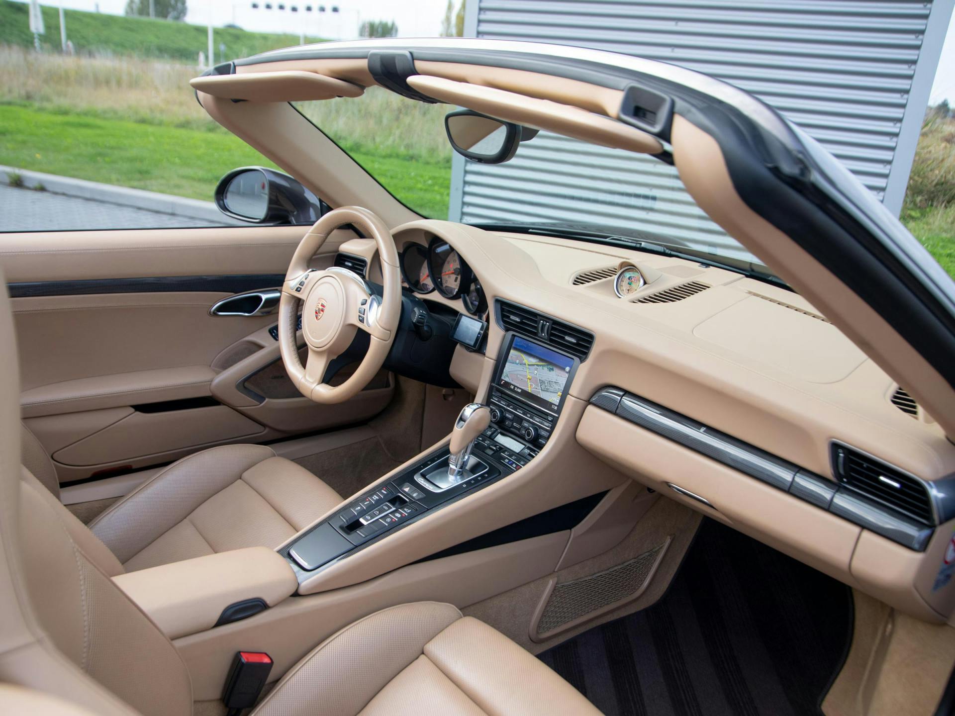 Porsche 911 Cabrio 3.8 Carrera 4 GTS | Bose | Sport Chrono | Carbon interieur pakket |